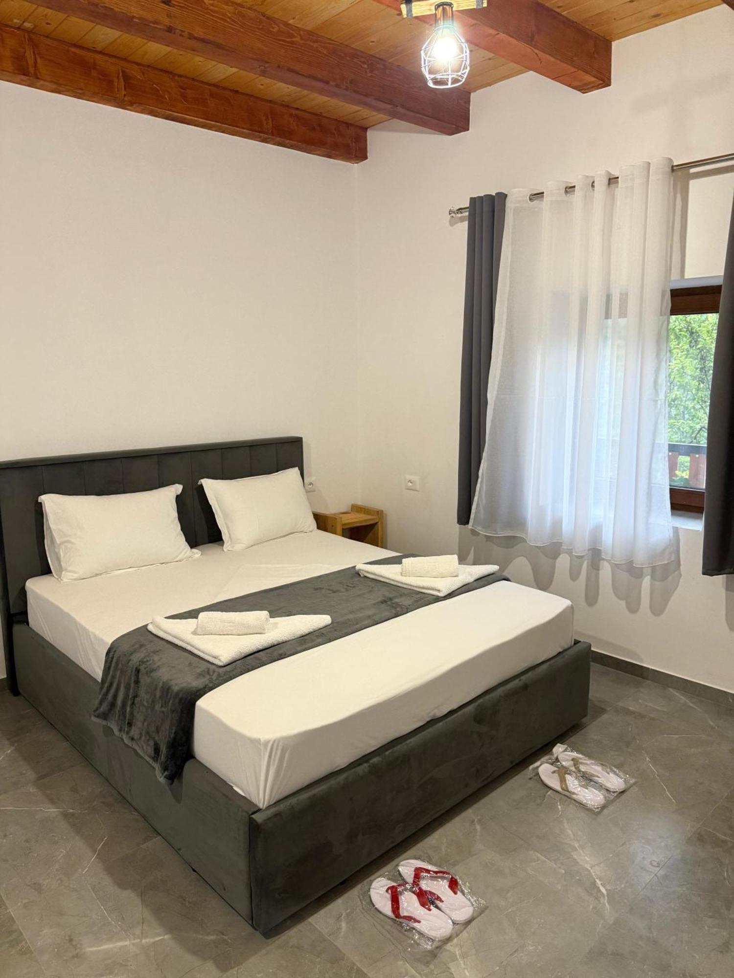 Guesthouse Te Tata Тет Екстериор снимка