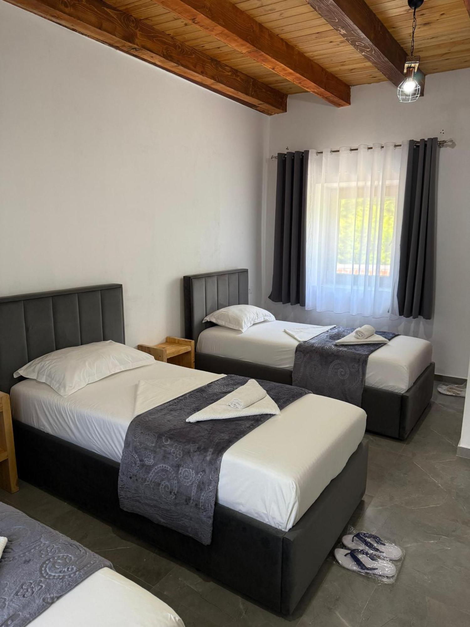 Guesthouse Te Tata Тет Екстериор снимка