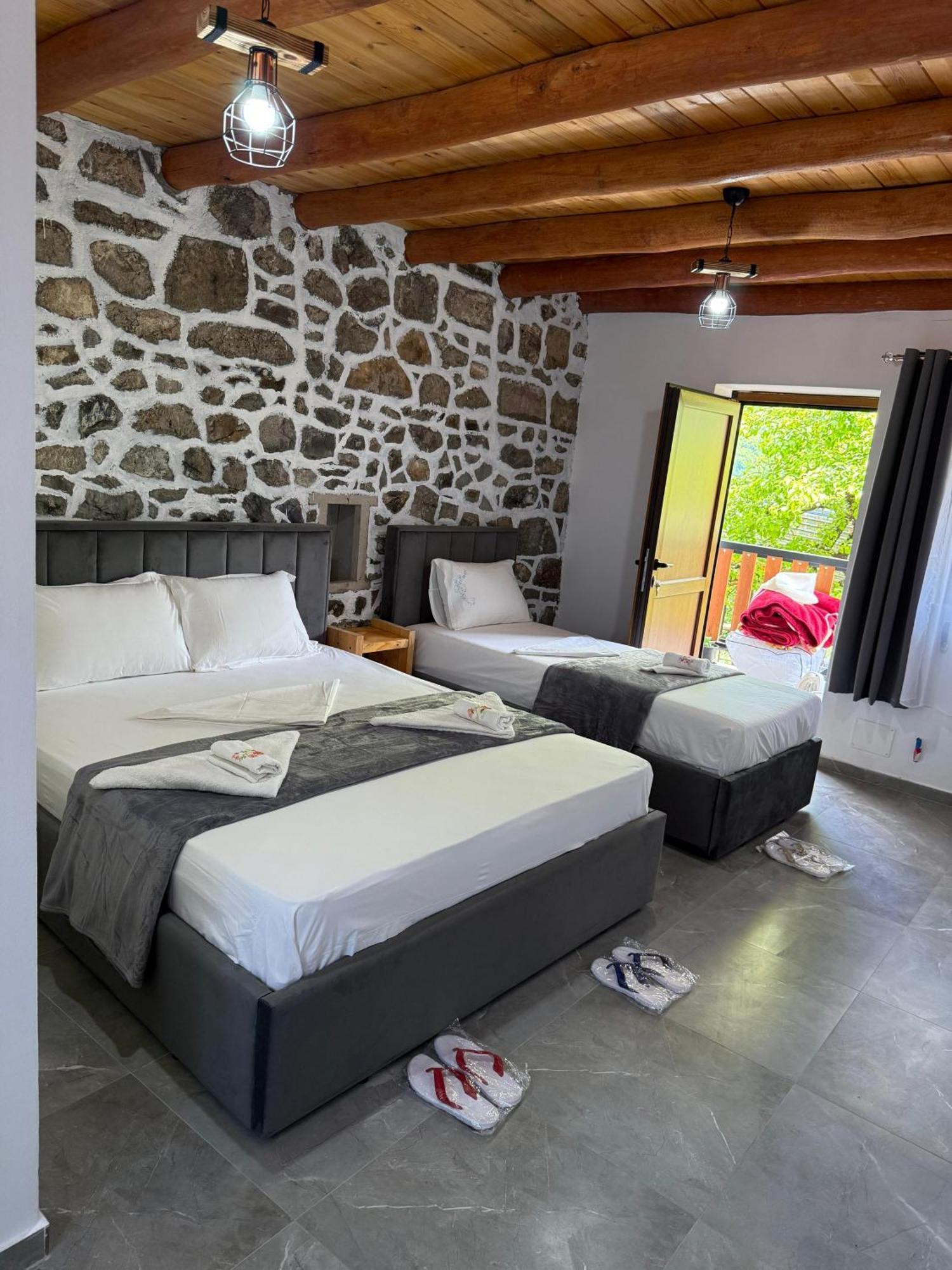 Guesthouse Te Tata Тет Екстериор снимка